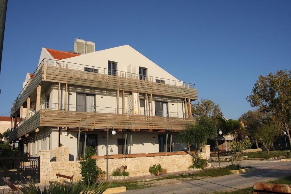 Aura Boutique Hotel Lixouri Exterior photo