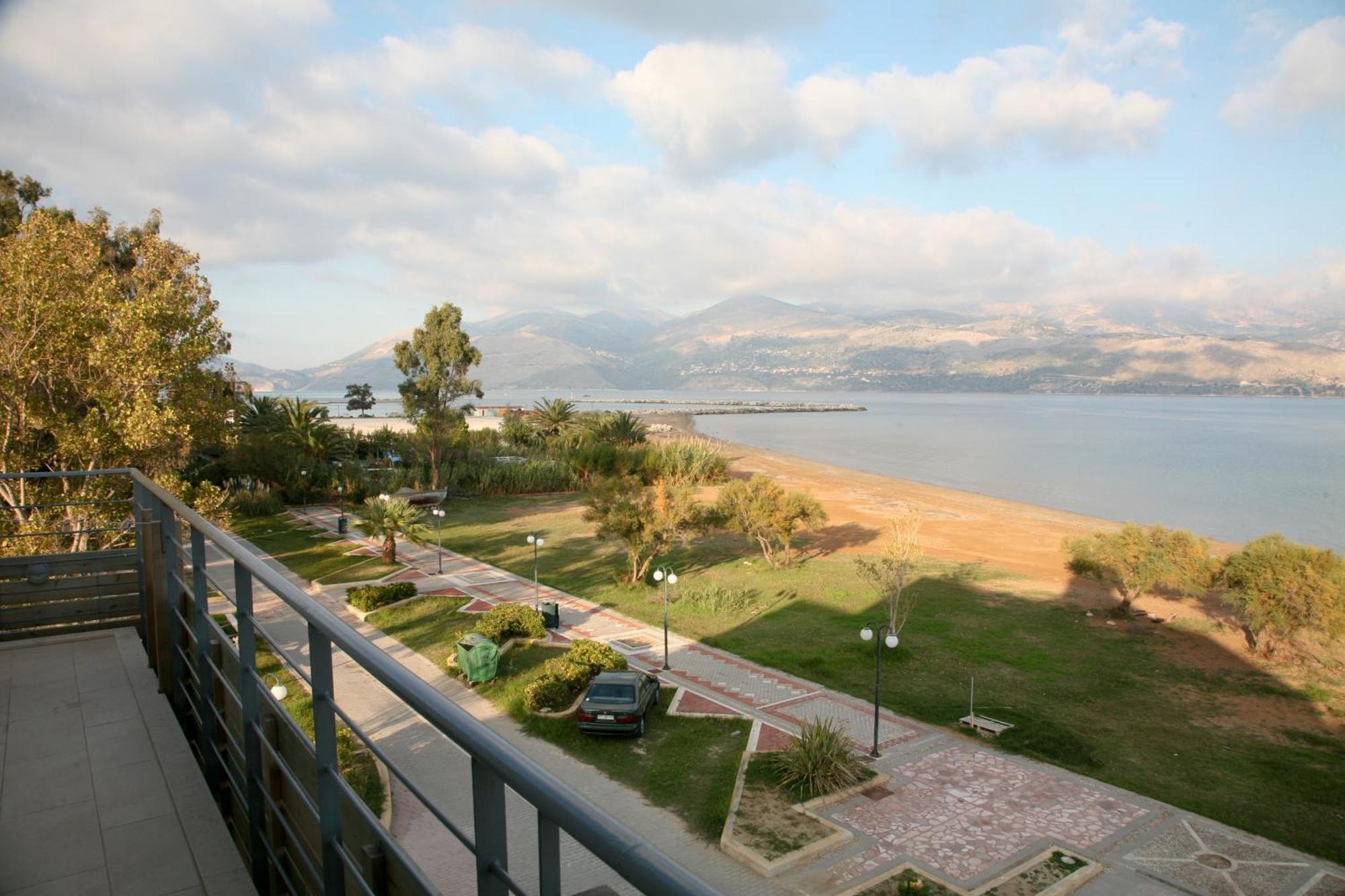 Aura Boutique Hotel Lixouri Exterior photo